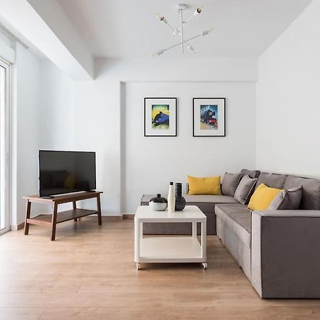 Stunning Flat With Lovely Terrace & Parking Garage Афіни Екстер'єр фото