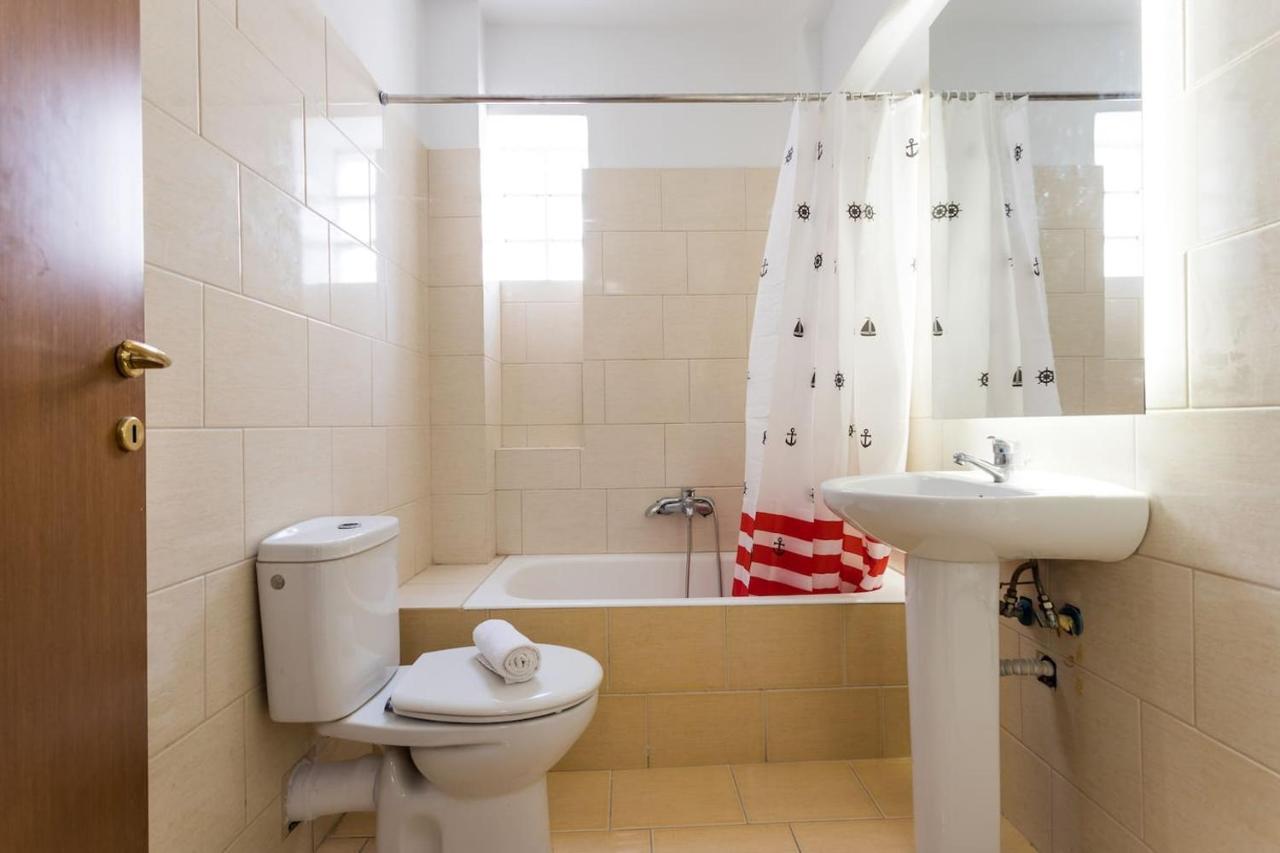 Stunning Flat With Lovely Terrace & Parking Garage Афіни Екстер'єр фото